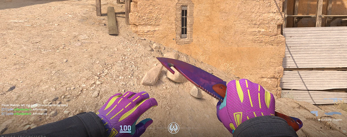 Sport Gloves Ultra Violent with Gut Knife | Doppler Phase 2 in CS2